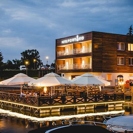Hotel Port 110 Iława エクステリア 写真