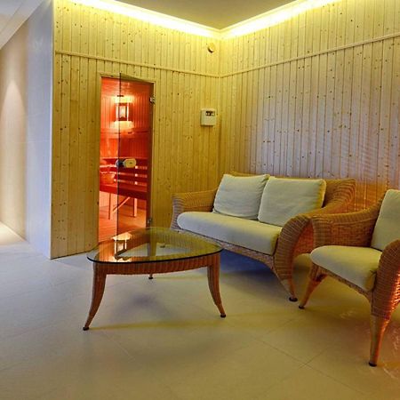 Hotel Port 110 Iława エクステリア 写真