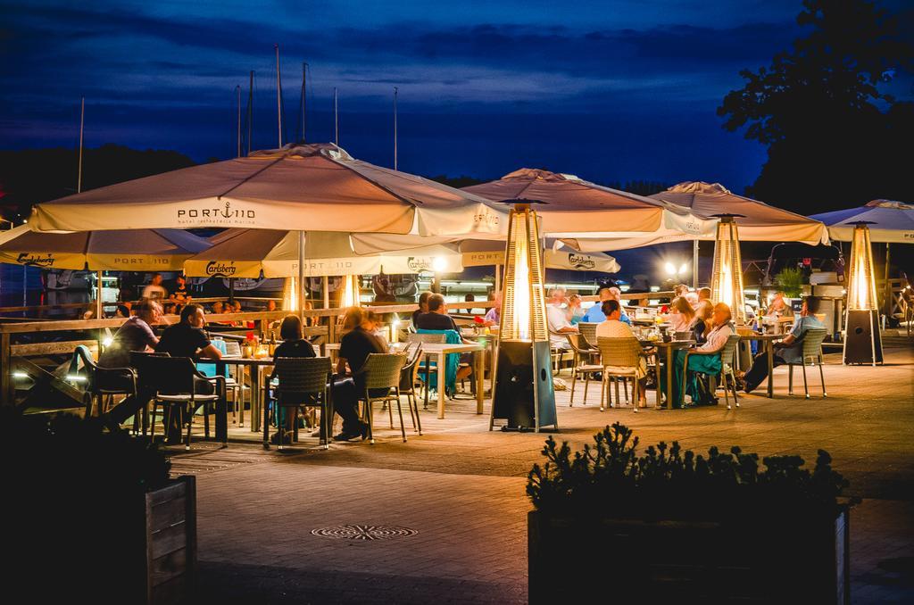 Hotel Port 110 Iława エクステリア 写真