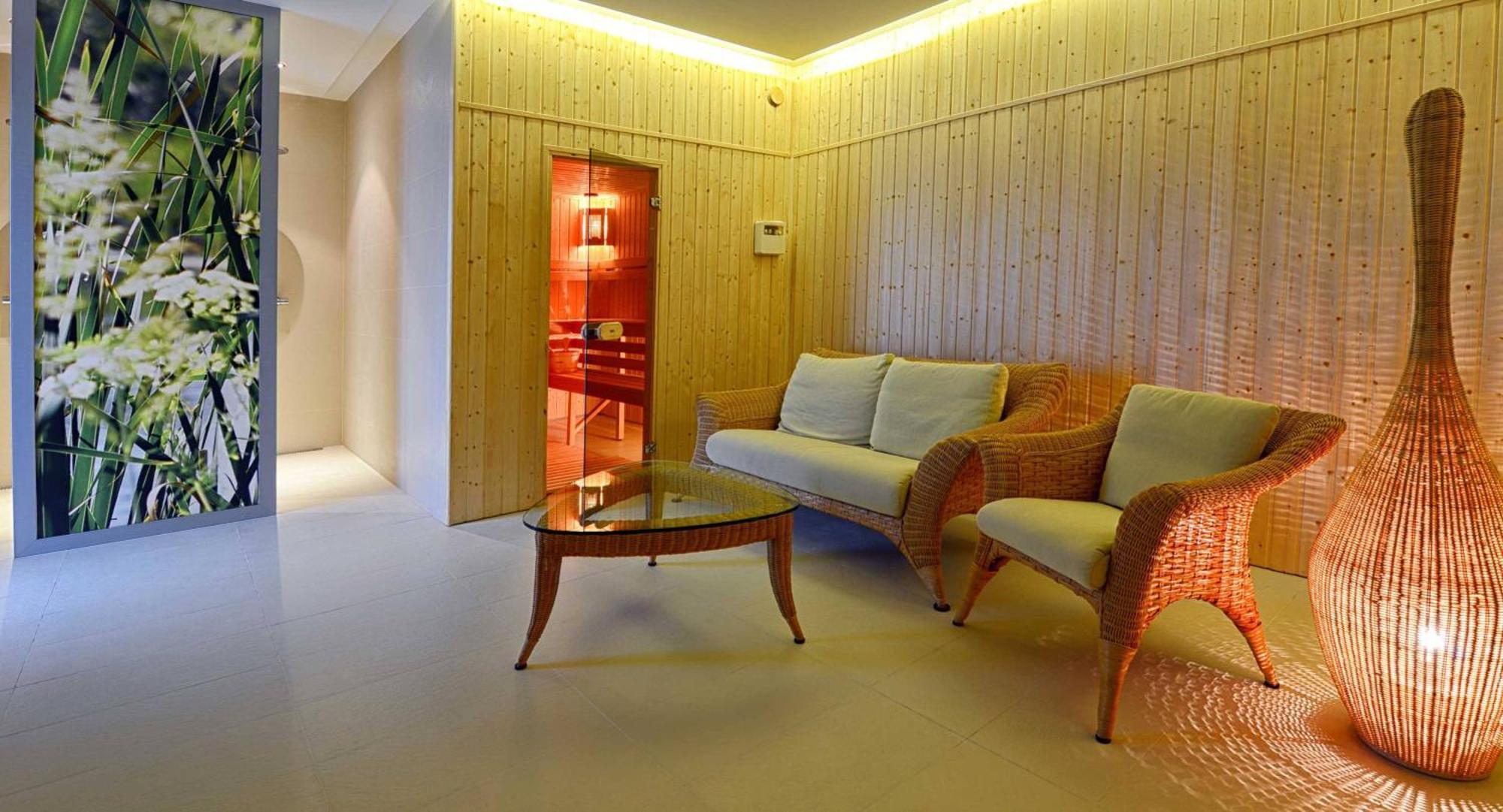 Hotel Port 110 Iława エクステリア 写真